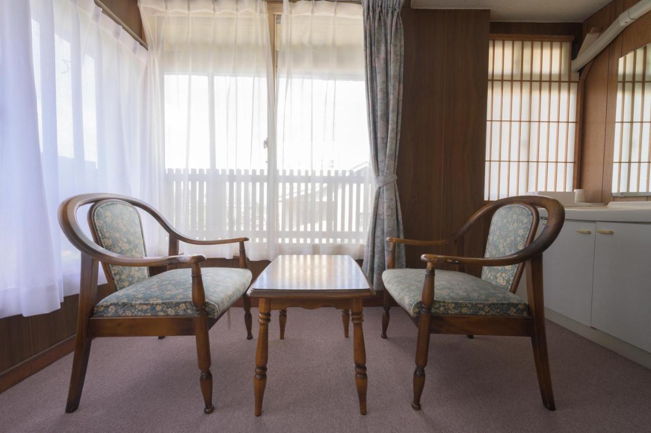 Hotel Shibu Onsen Kadoya à Yamanouchi  Extérieur photo