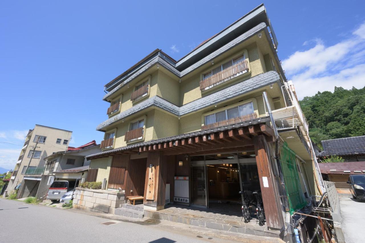 Hotel Shibu Onsen Kadoya à Yamanouchi  Extérieur photo